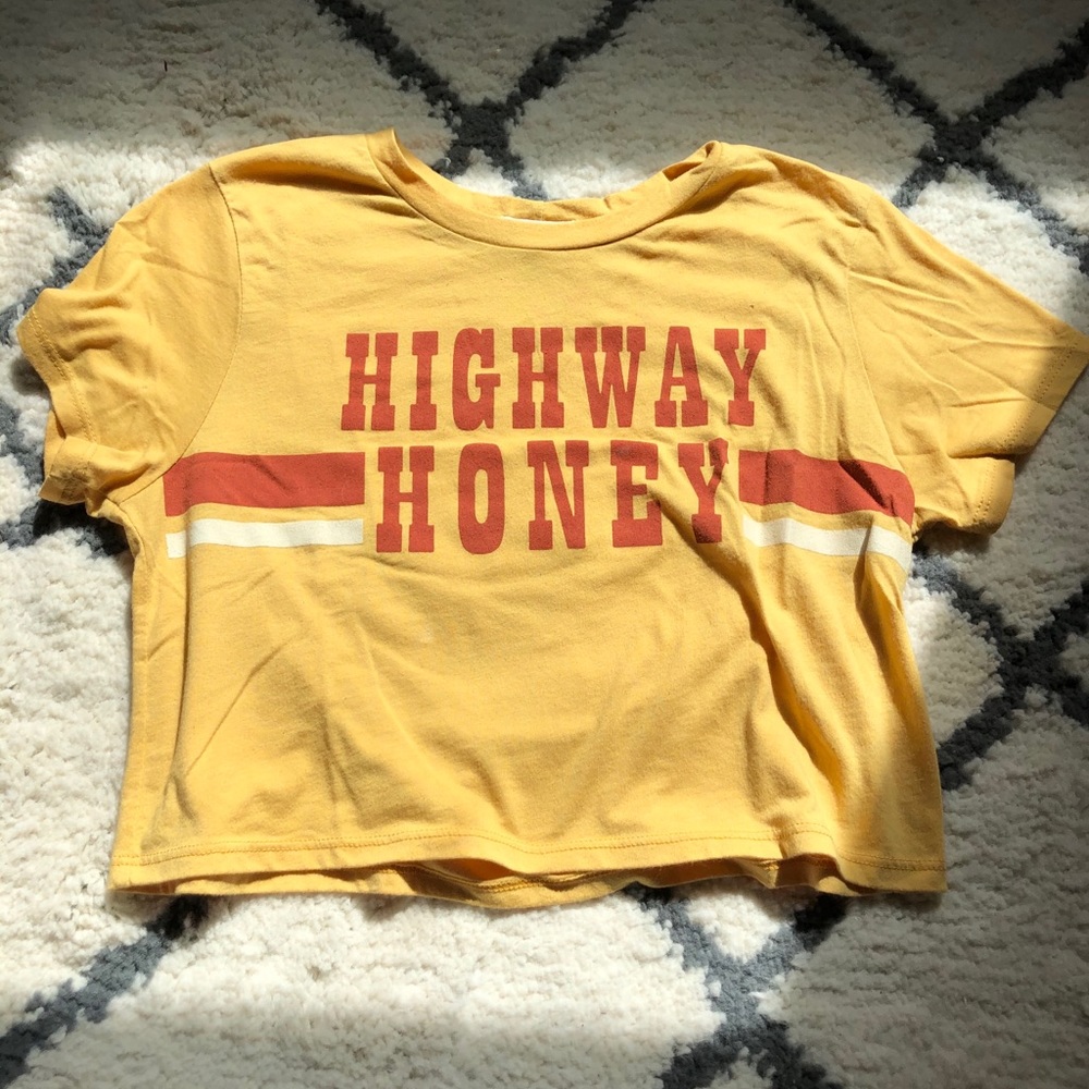 Tilly’s crop tee